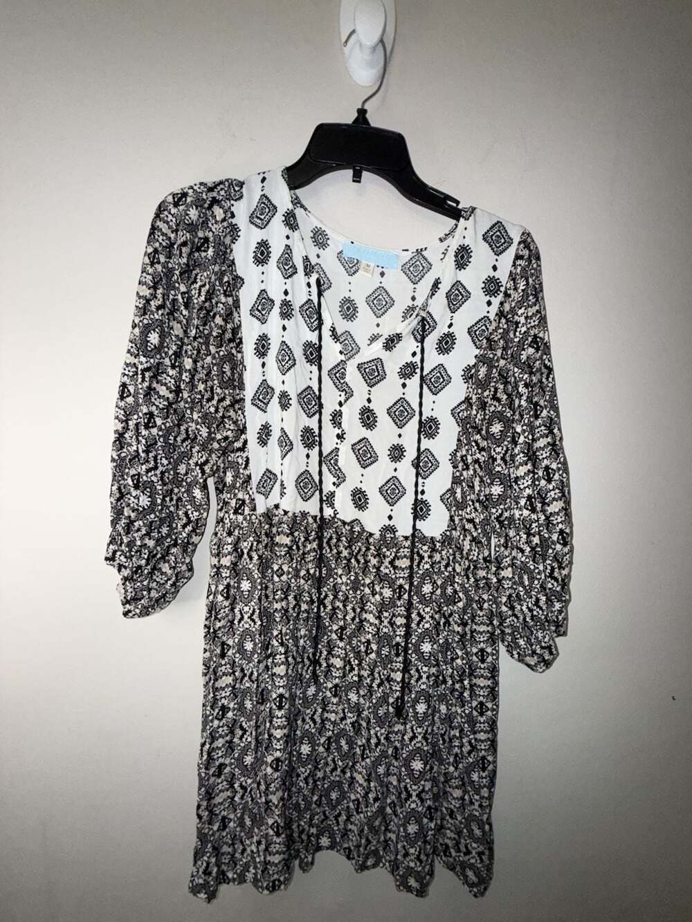 Umgee Women's Boho Geometric Print Tie-Neck Shift Dress